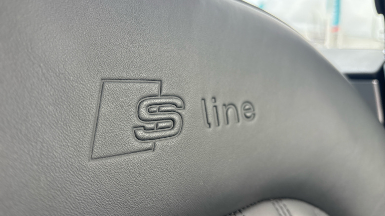 Audi A6 2.0 TDI Ultra S Line 5dr S Tronic Diesel Estate